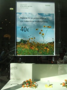BENESTAR-BELLEZA-ESCAPARATES-PRIMAVERA-BARCELONA-CENTRO-ESTETICA-HIGIENE-FACIAL-TRATAMIENTO-MULTIVITAMINAS-PERSONALIZADA